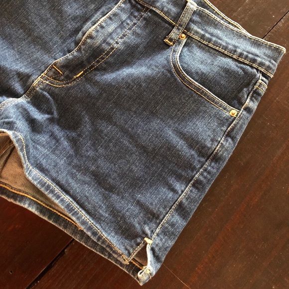 Bdg high waisted shorts - Picture 3 of 3